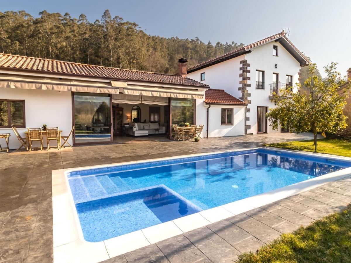 Impresionante Villa Entre Mar Y Montana La Cavada Exterior photo