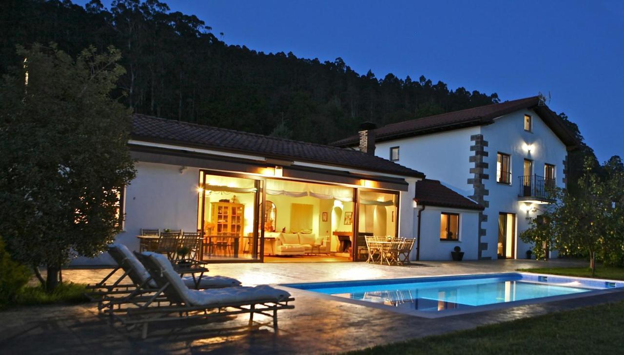 Impresionante Villa Entre Mar Y Montana La Cavada Exterior photo